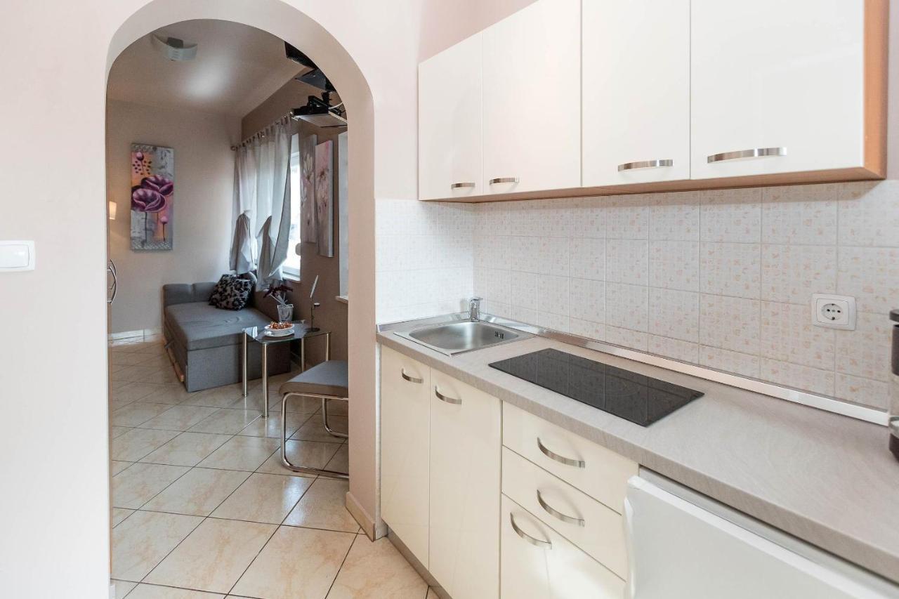 Apartments Karmen 1 Цриквениця Екстер'єр фото