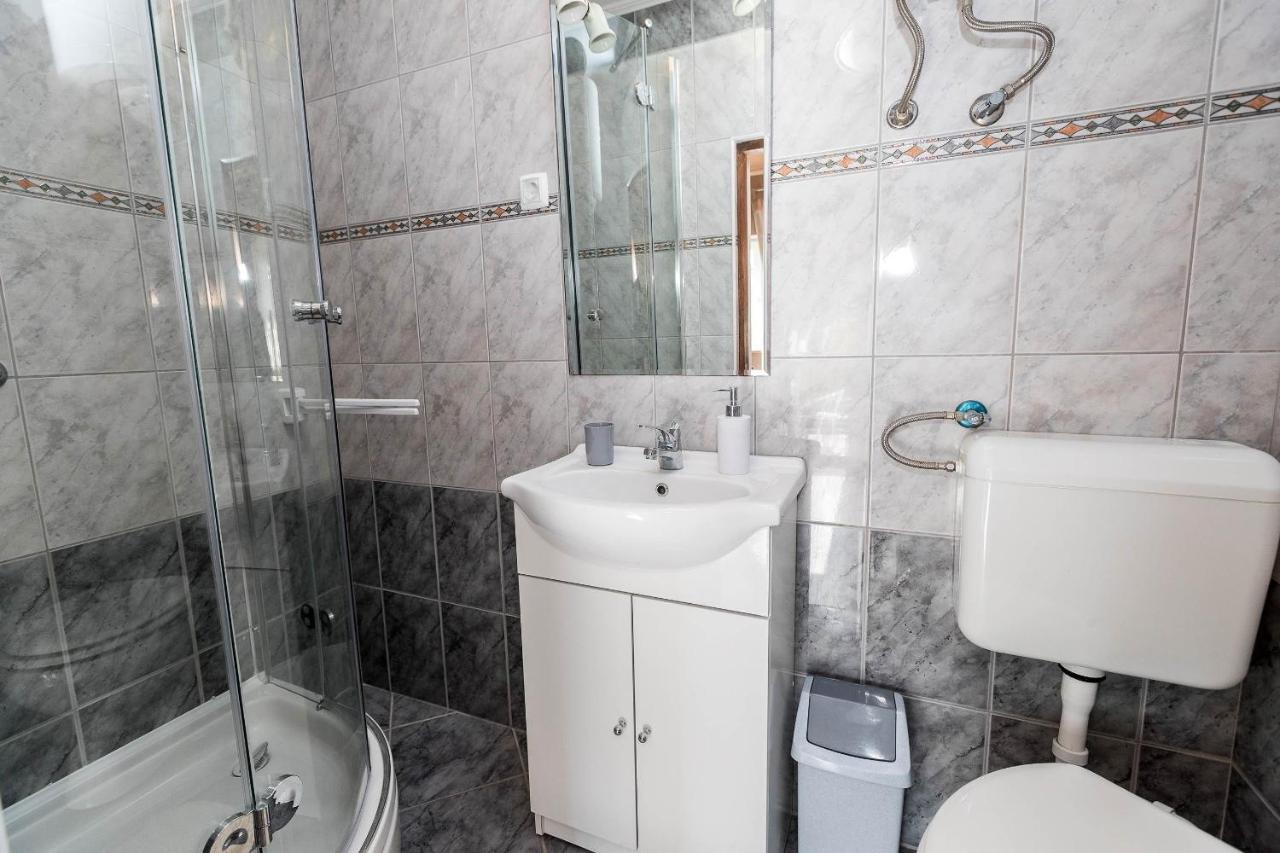 Apartments Karmen 1 Цриквениця Екстер'єр фото