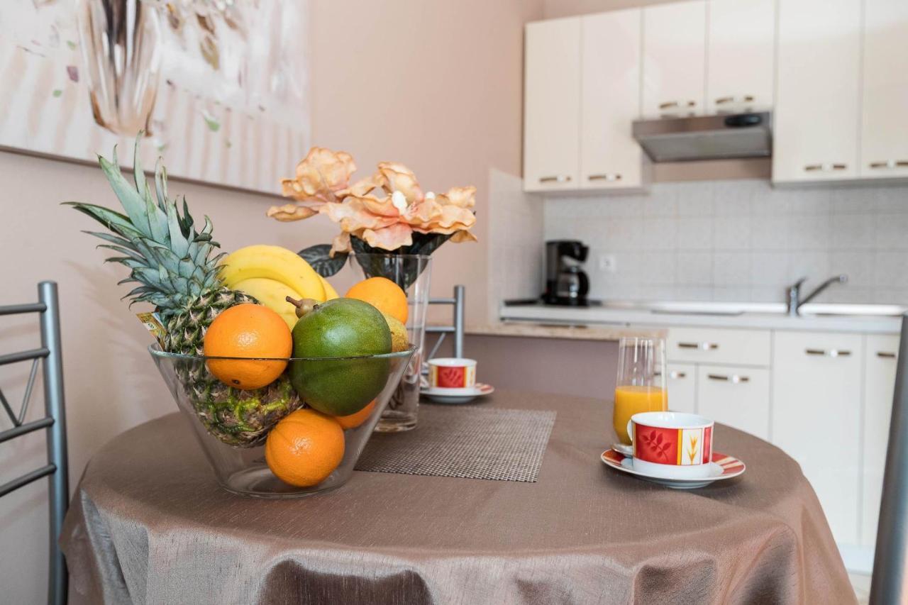 Apartments Karmen 1 Цриквениця Екстер'єр фото