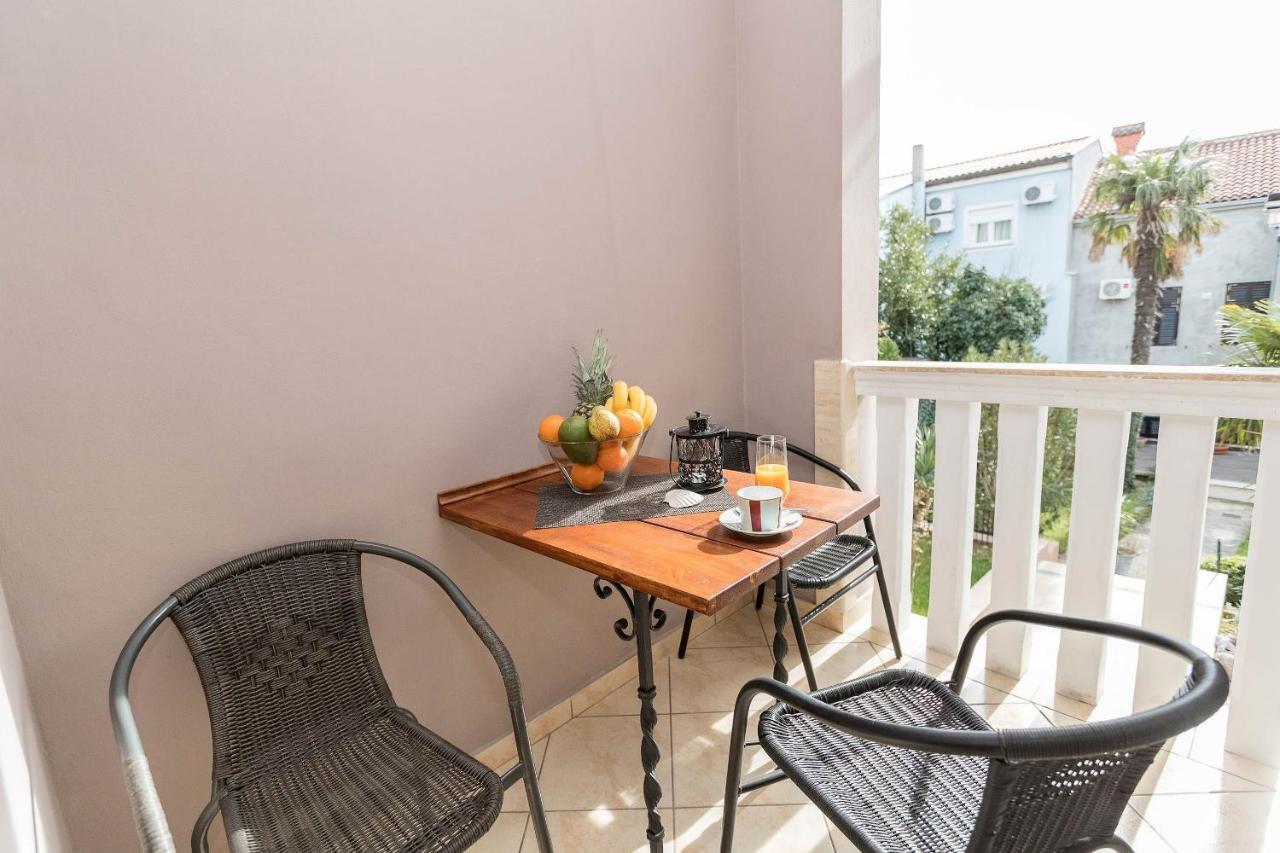 Apartments Karmen 1 Цриквениця Екстер'єр фото
