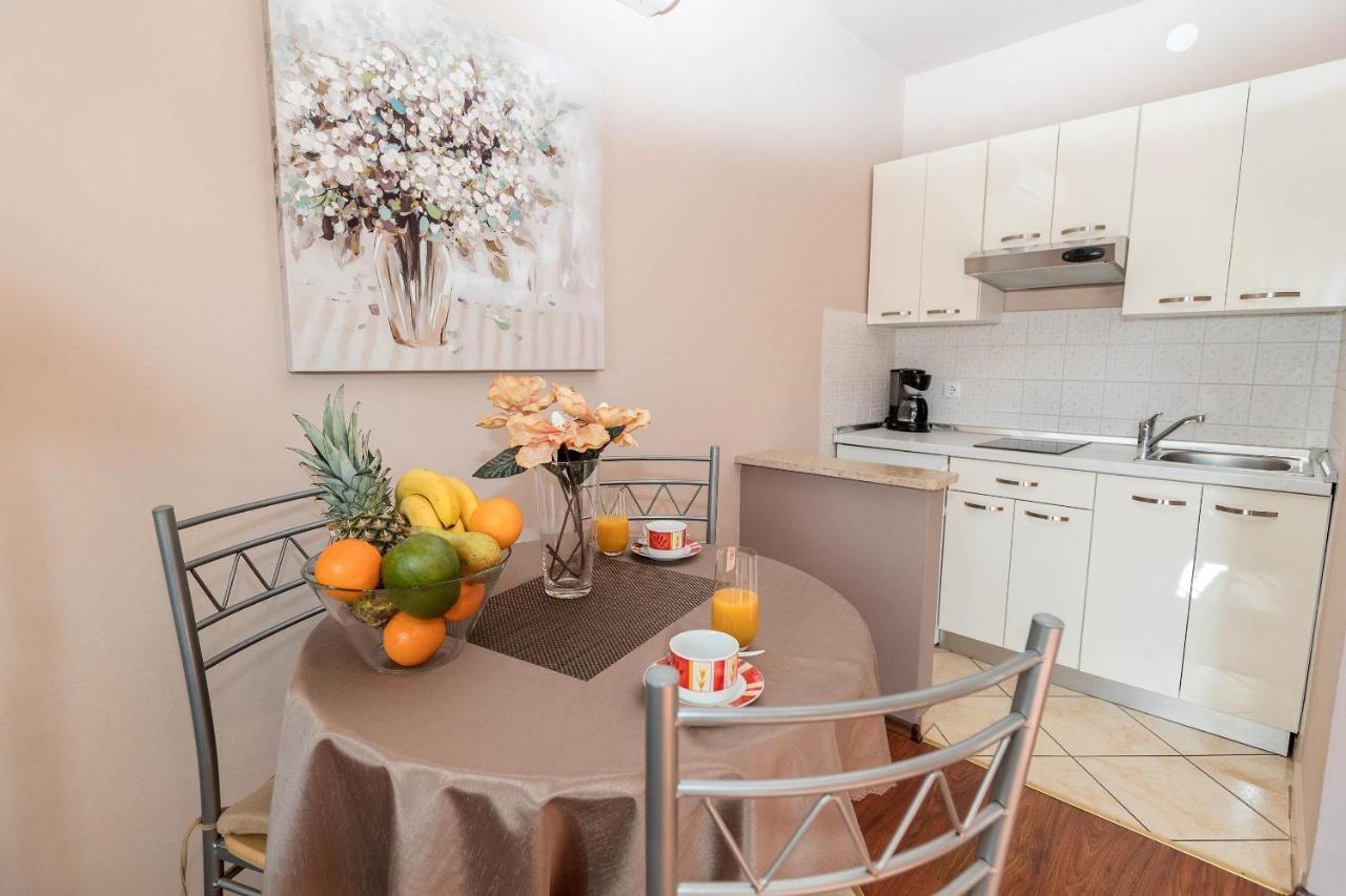 Apartments Karmen 1 Цриквениця Екстер'єр фото