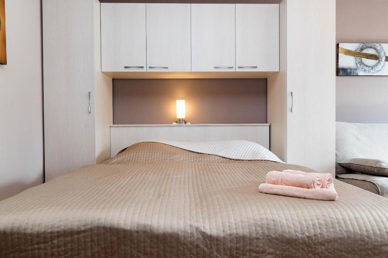 Apartments Karmen 1 Цриквениця Екстер'єр фото