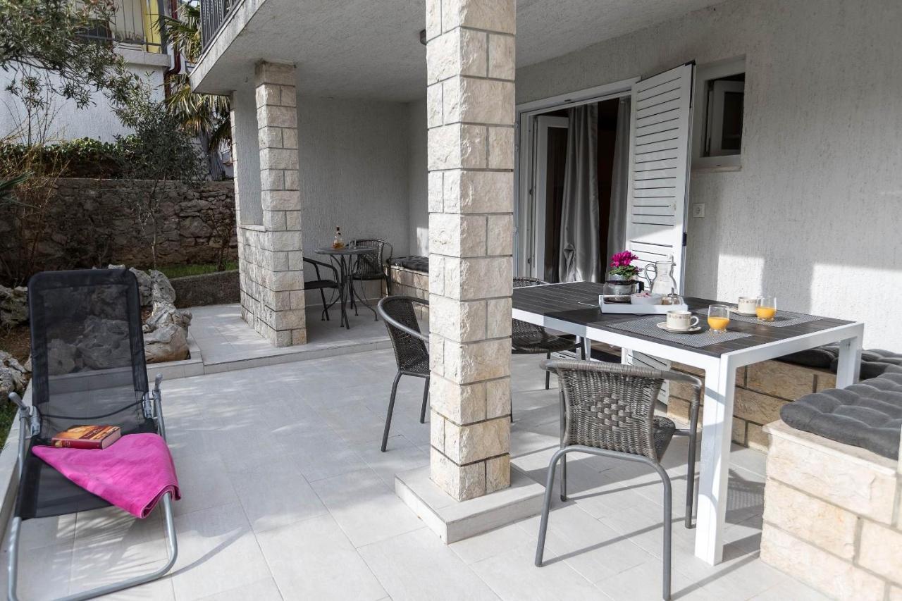 Apartments Karmen 1 Цриквениця Екстер'єр фото